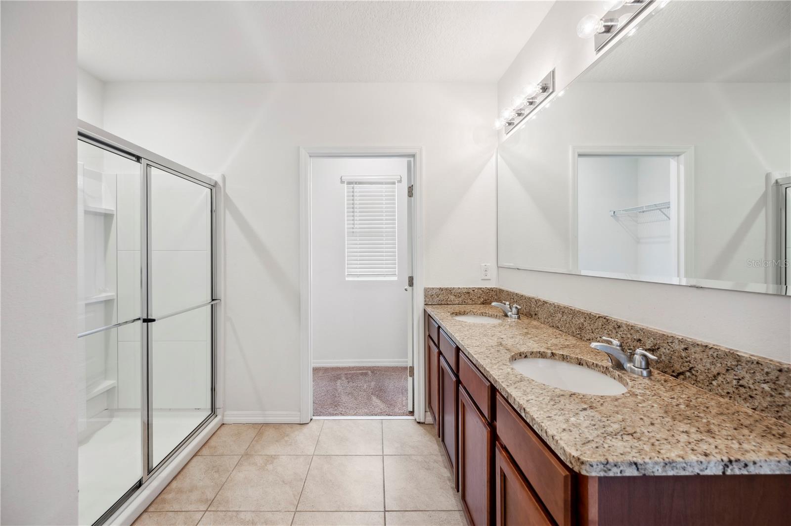 Image 26 of 49 For 2062 Blue Highlands Drive
