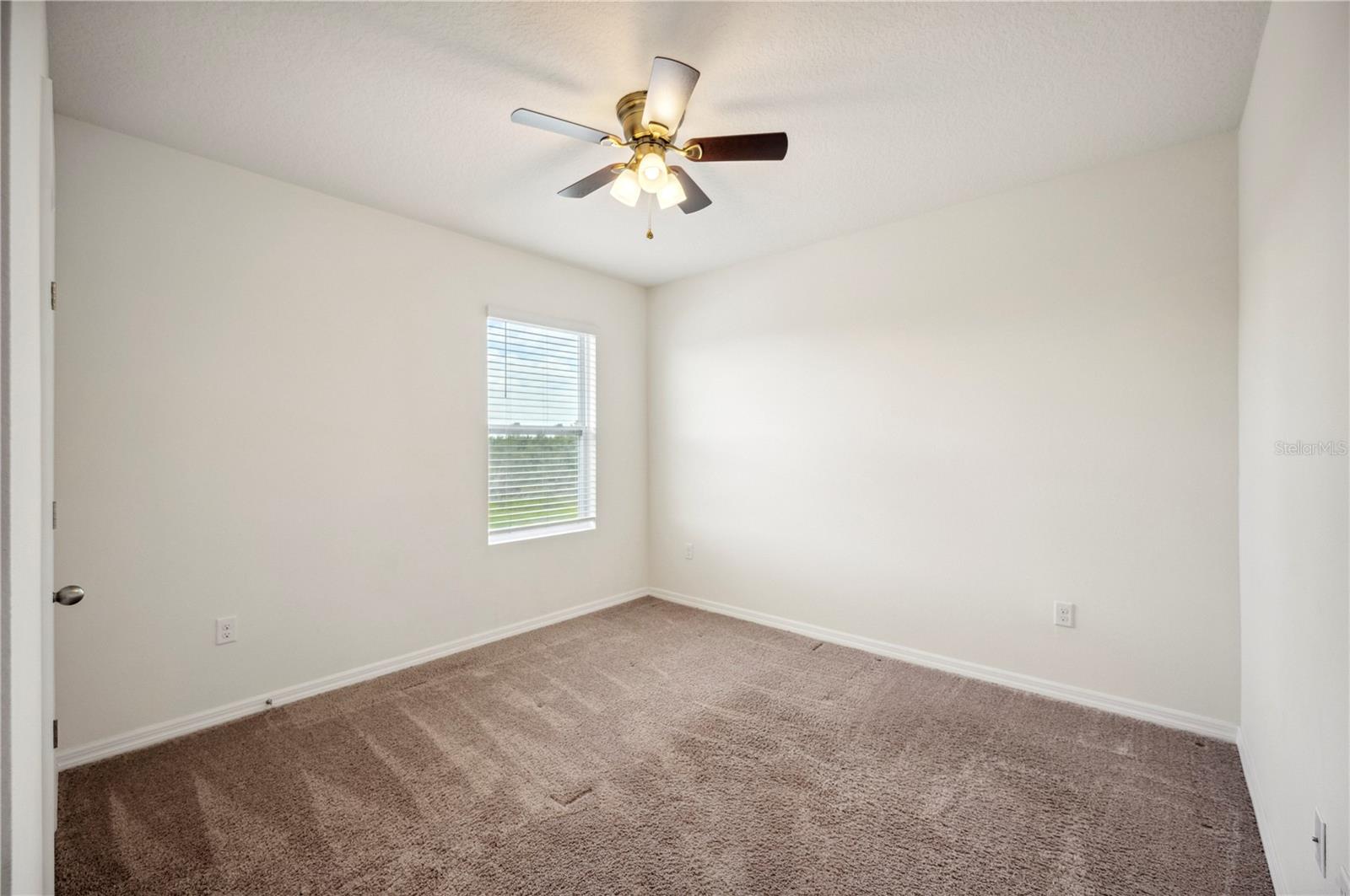 Image 32 of 49 For 2062 Blue Highlands Drive