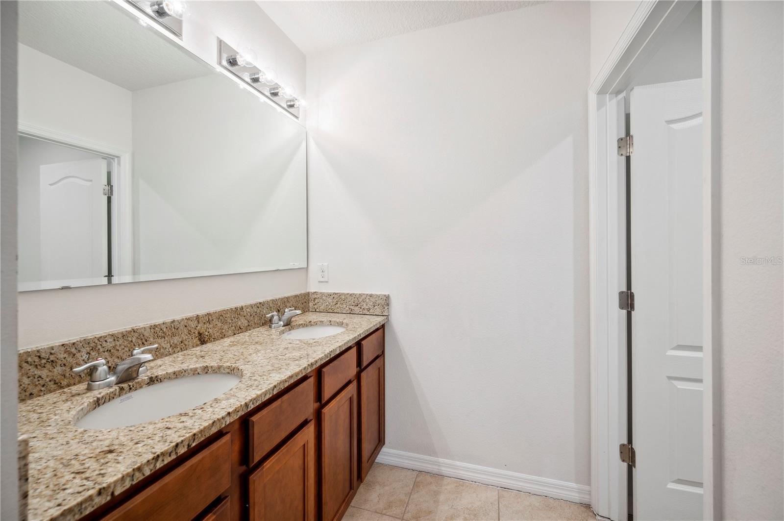 Image 34 of 49 For 2062 Blue Highlands Drive