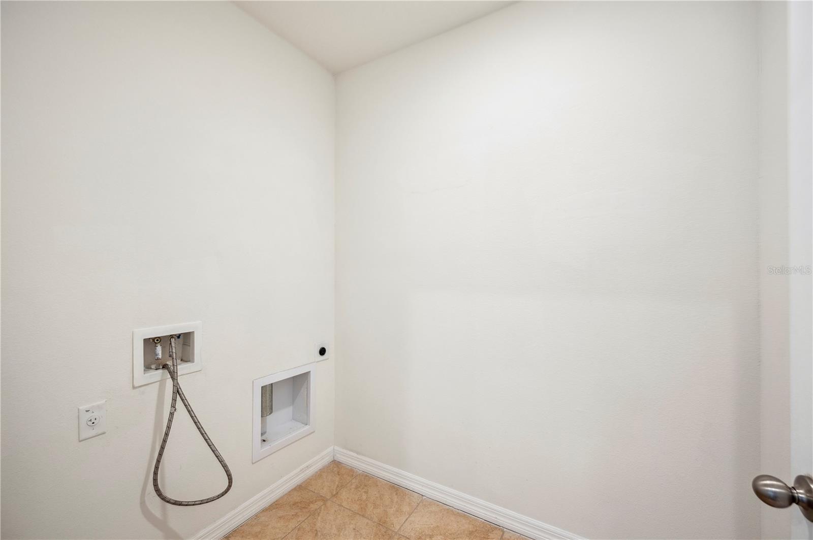 Image 39 of 49 For 2062 Blue Highlands Drive