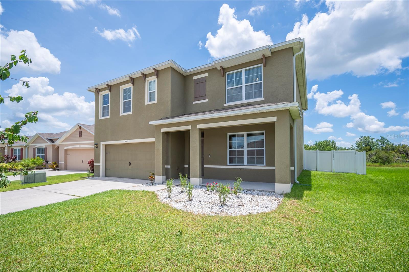 Image 4 of 49 For 2062 Blue Highlands Drive