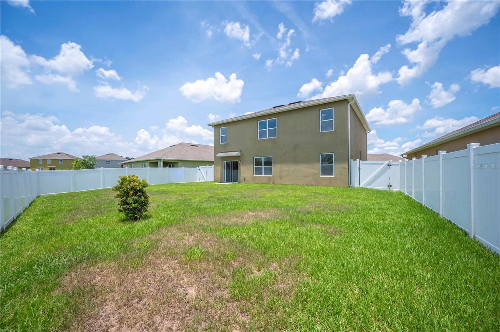 Image 43 of 49 For 2062 Blue Highlands Drive