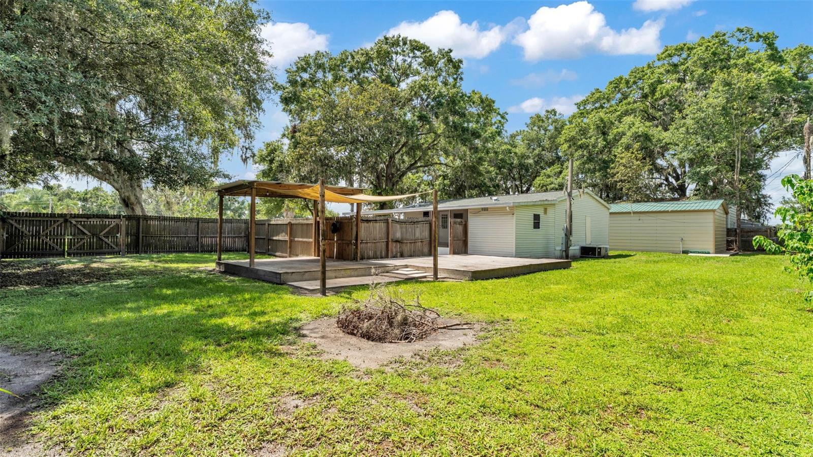 Image 18 of 37 For 6210 Pinewood Village Circle E