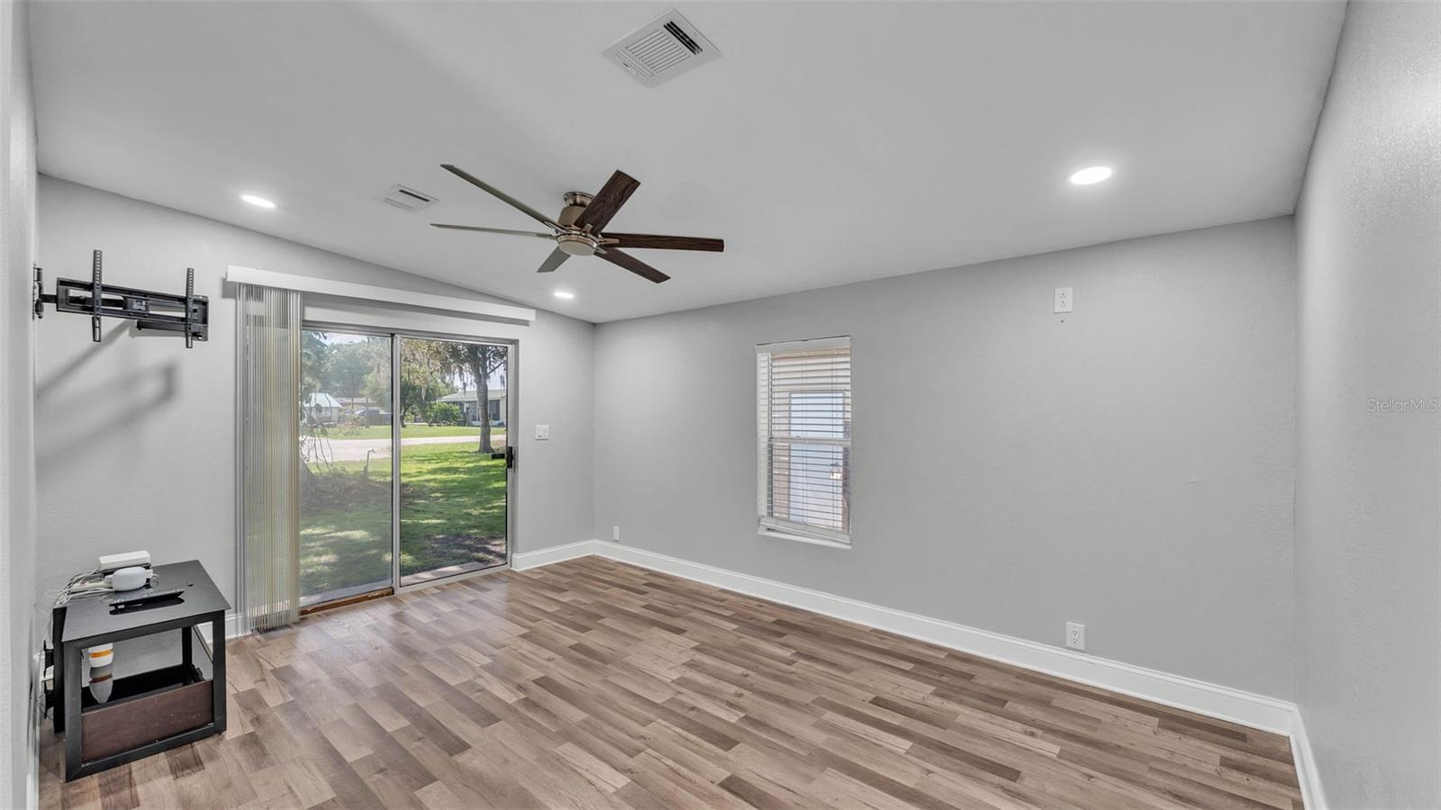 Image 27 of 37 For 6210 Pinewood Village Circle E