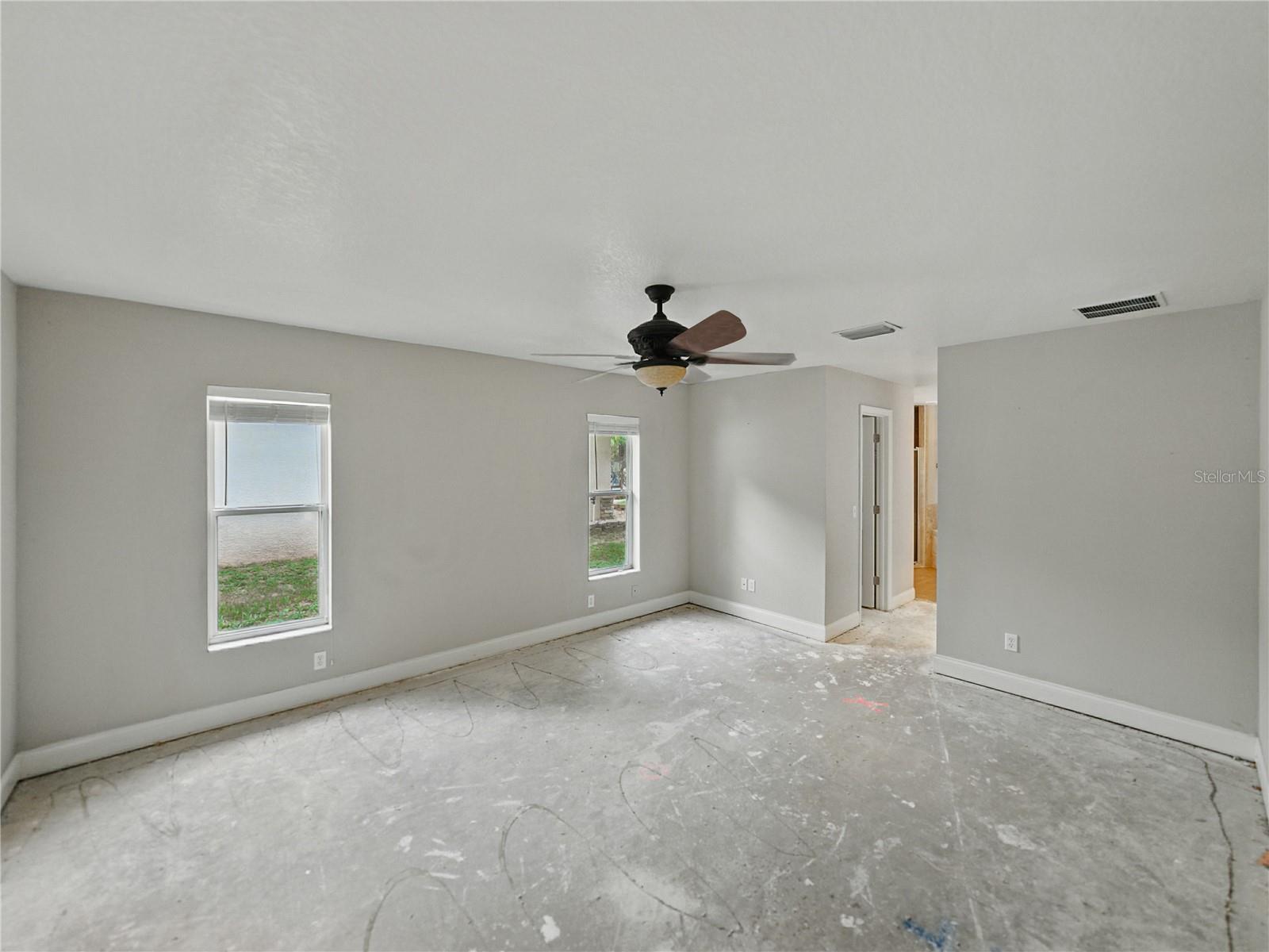 Image 29 of 68 For 5522 1st Street Se