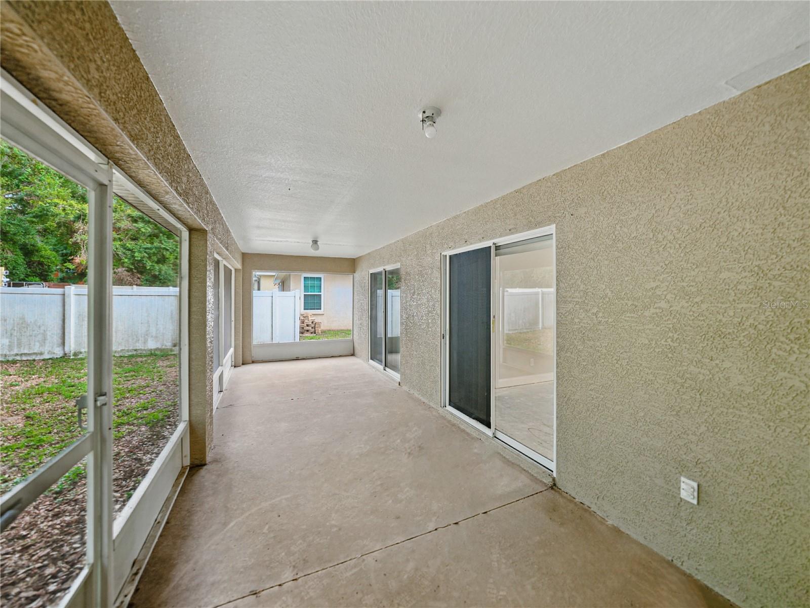 Image 43 of 68 For 5522 1st Street Se