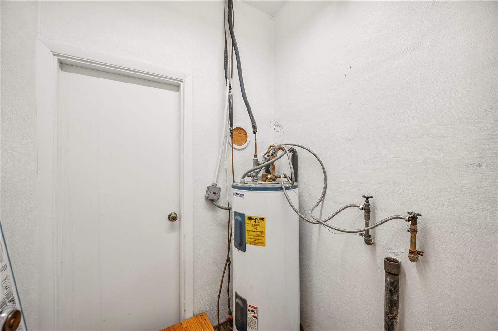 Image 20 of 31 For 1830 Casco  