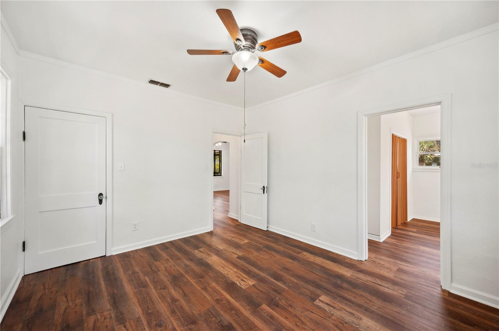 Image 7 of 31 For 1830 Casco  