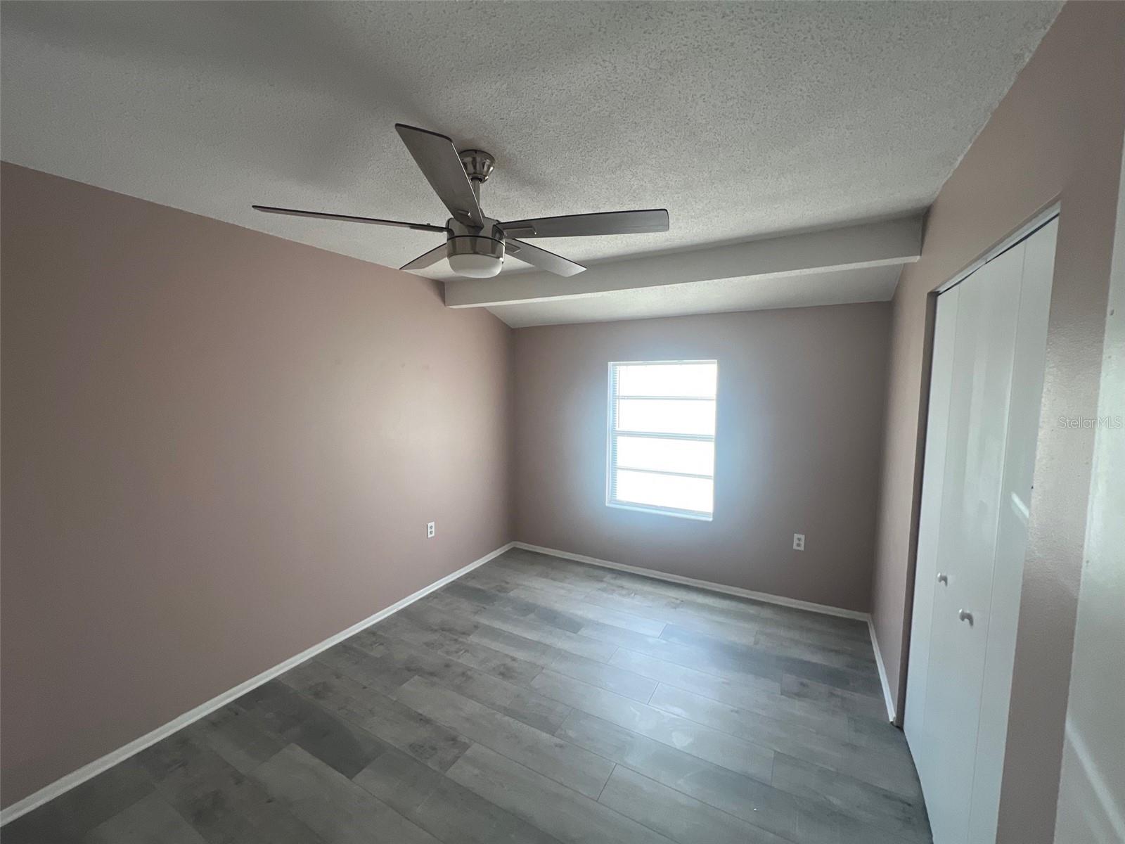 Image 15 of 21 For 2362 Delrose Drive E