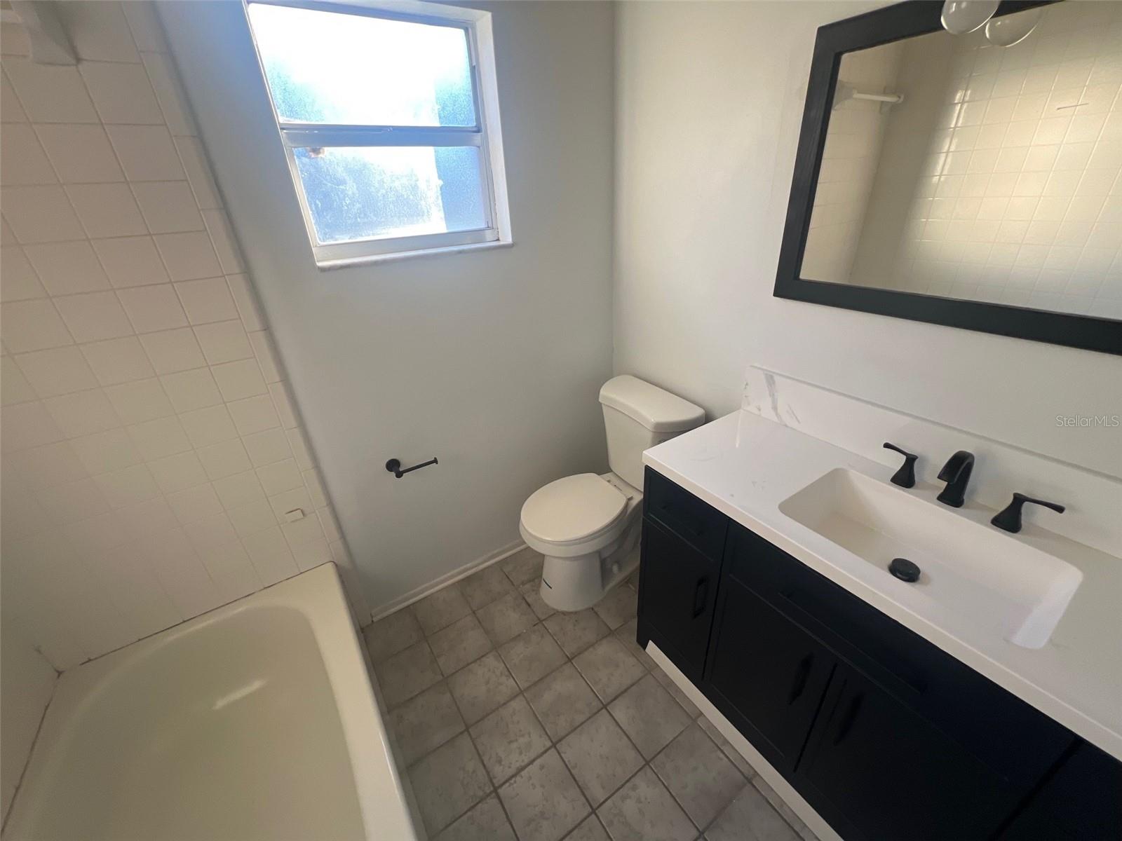 Image 16 of 21 For 2362 Delrose Drive E