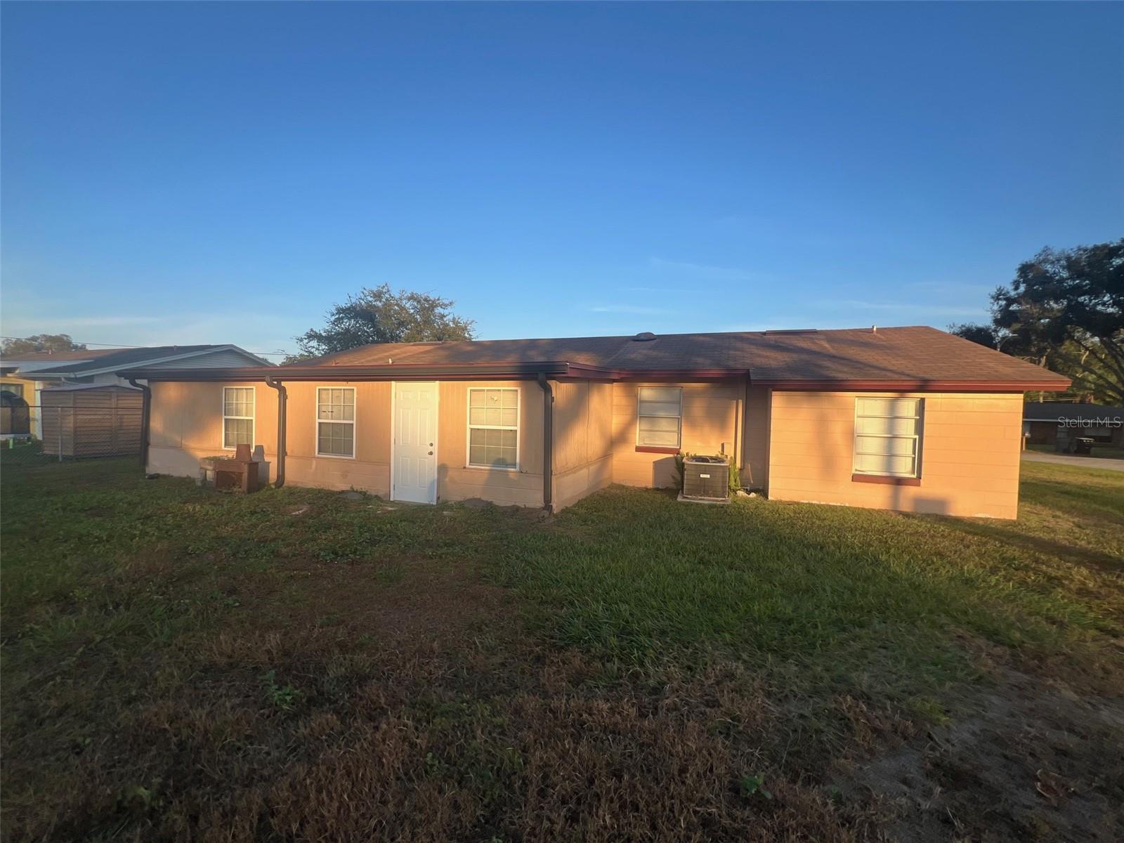 Image 21 of 21 For 2362 Delrose Drive E