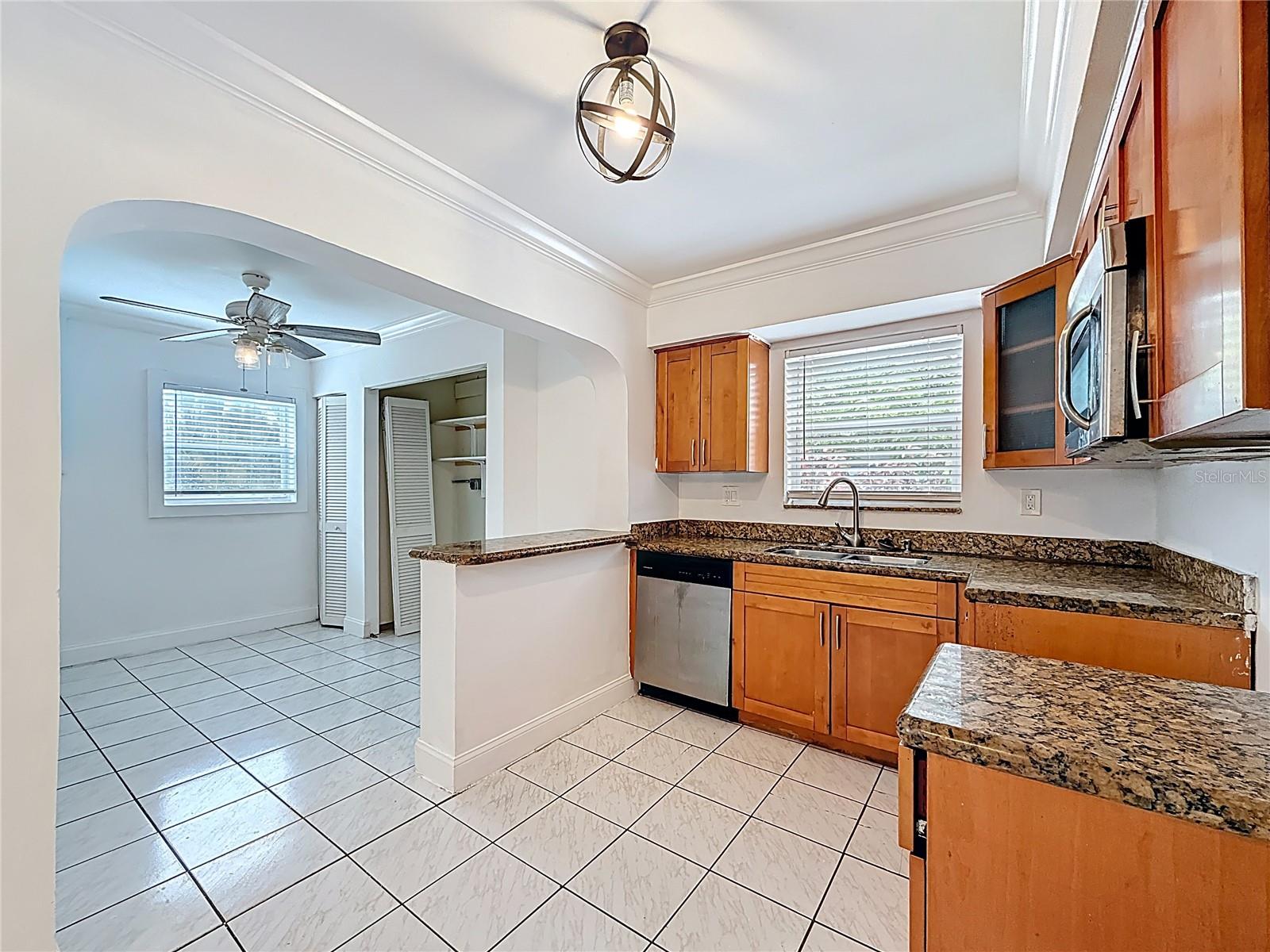 Image 12 of 40 For 6464 Mcclellan Street
