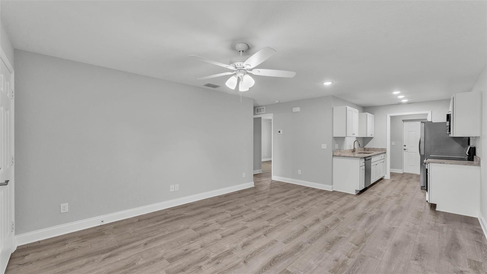 Image 20 of 39 For 502 & 504 2nd Street Sw