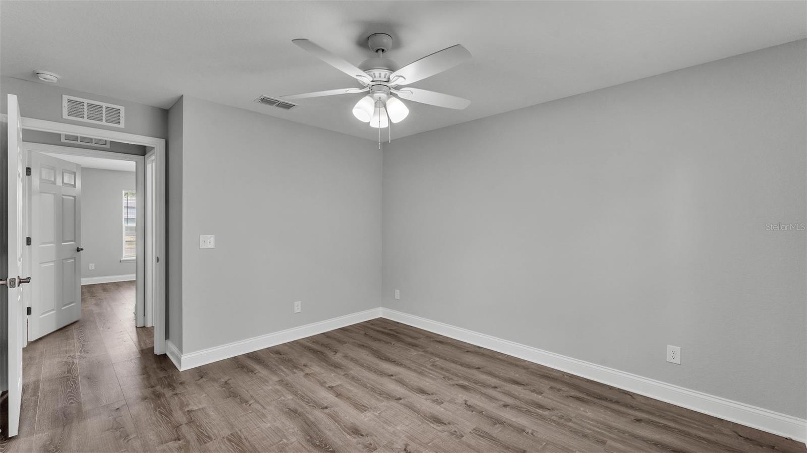 Image 30 of 39 For 502 & 504 2nd Street Sw