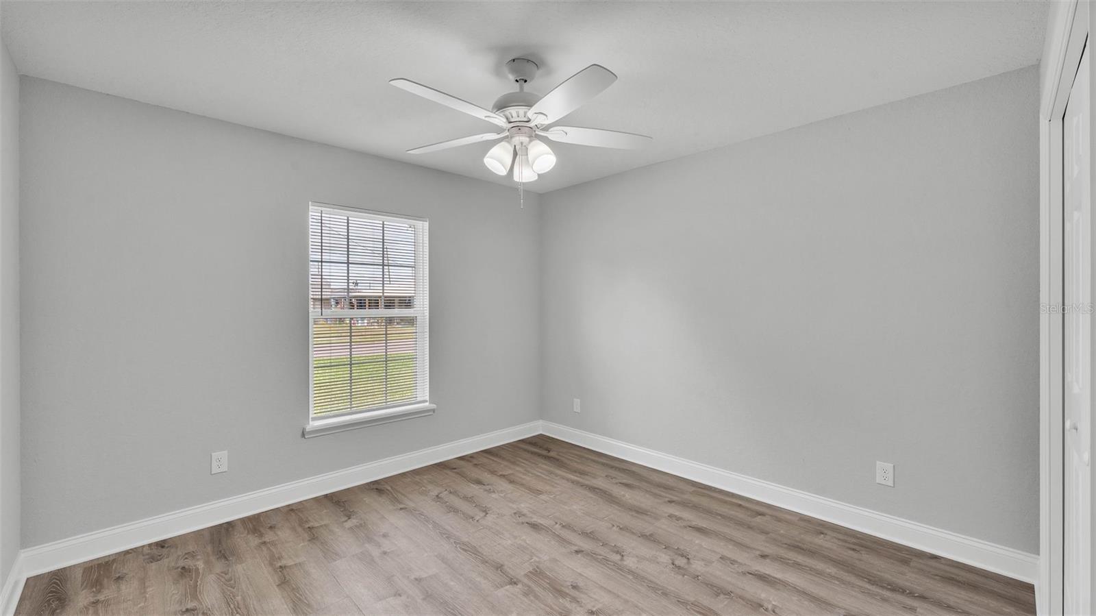 Image 33 of 39 For 502 & 504 2nd Street Sw