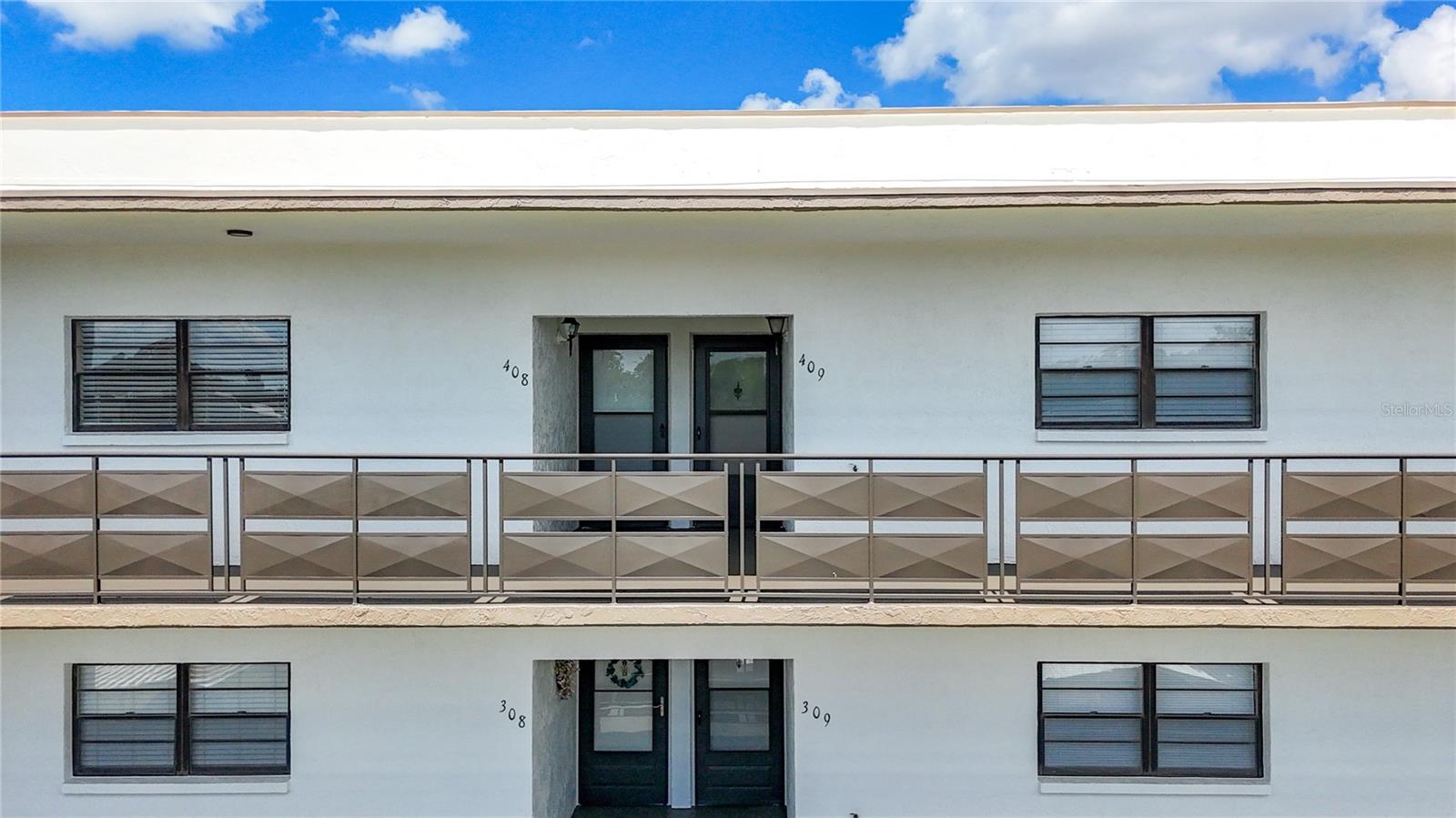 Image 11 of 49 For 5980 80th Street N 408