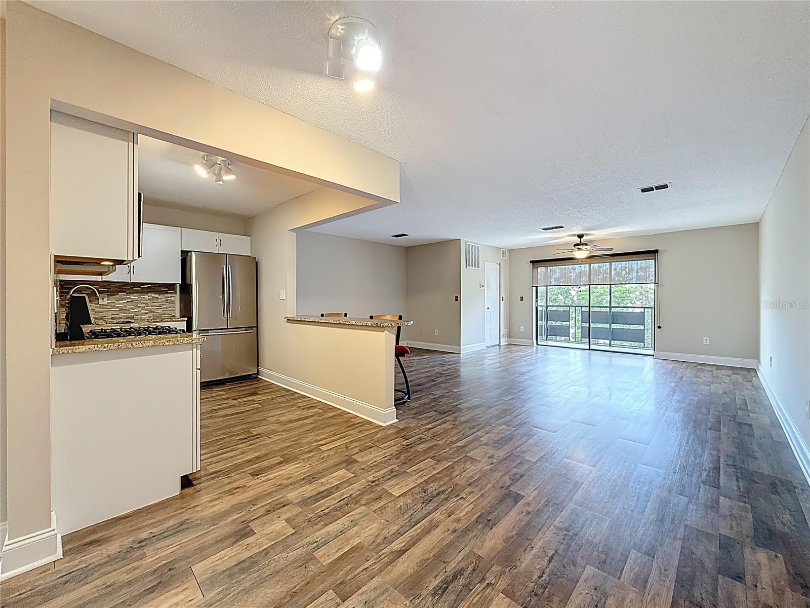 Image 21 of 49 For 5980 80th Street N 408