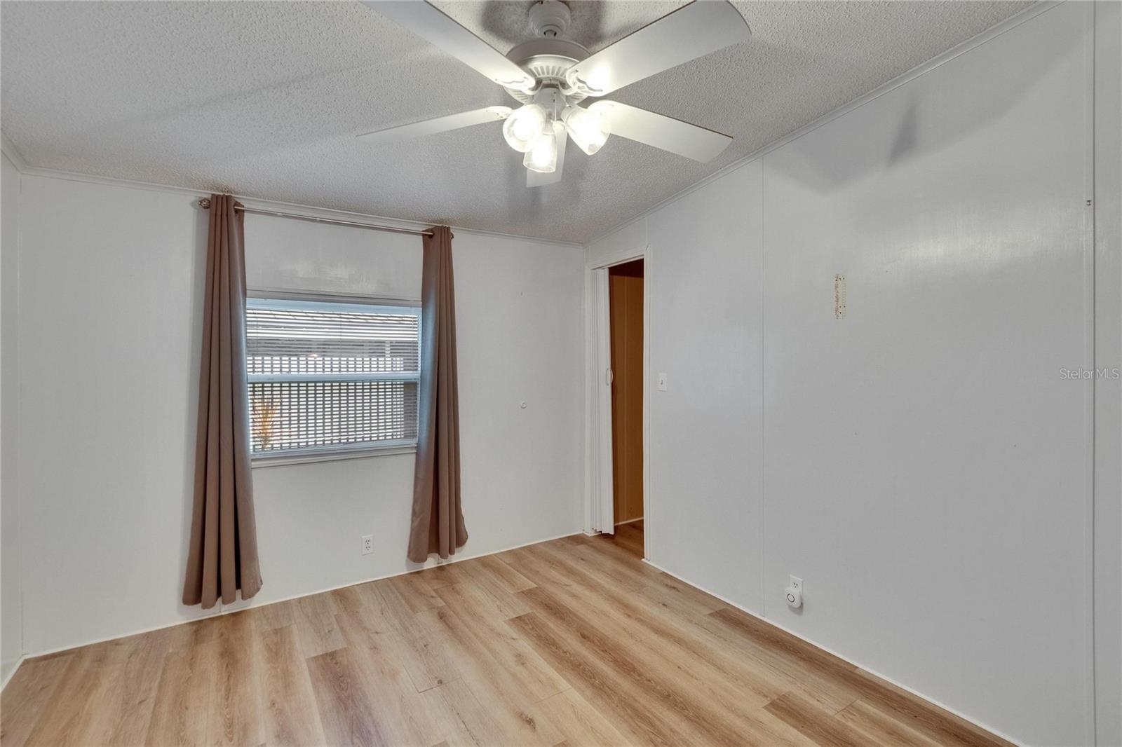 Image 32 of 59 For 1811 Sherwood Hill Dr