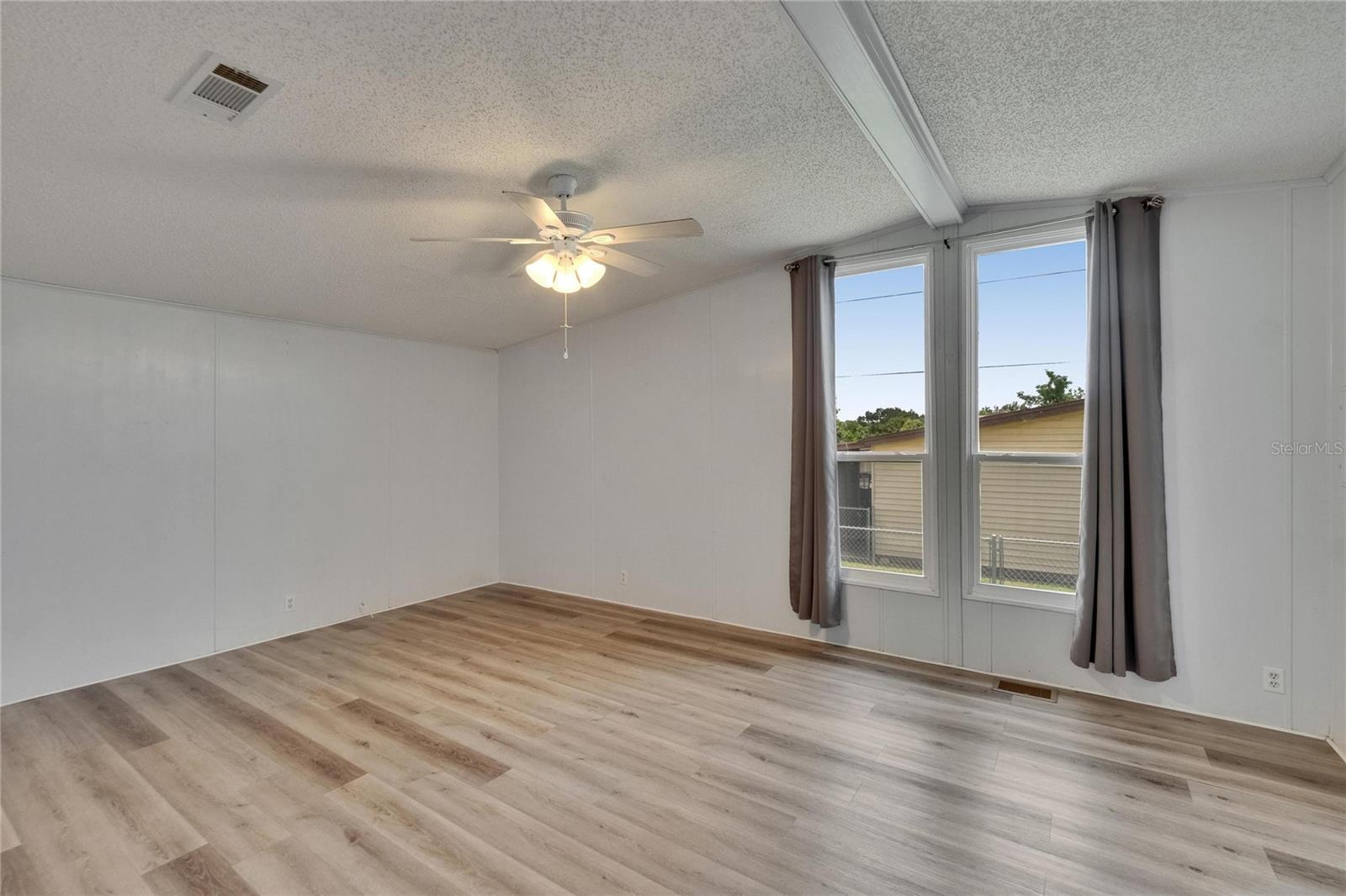 Image 37 of 59 For 1811 Sherwood Hill Dr