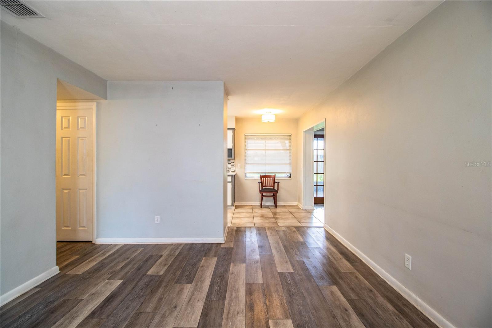 Image 3 of 38 For 1604 Park Drive