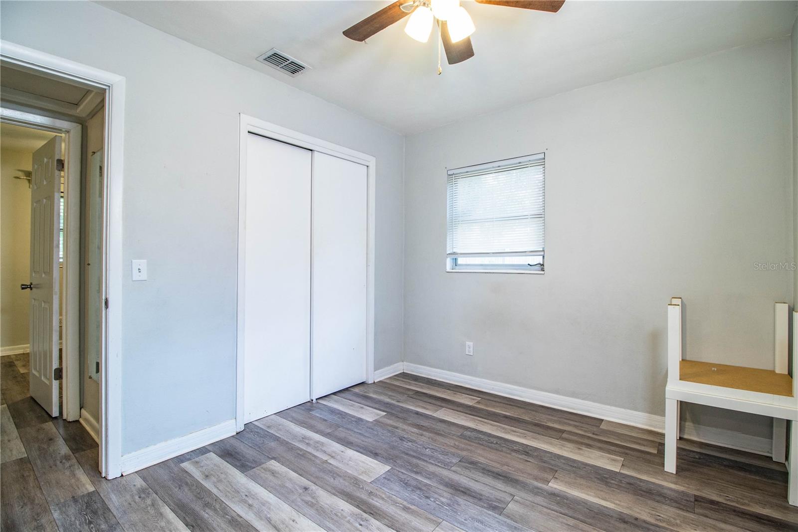 Image 8 of 38 For 1604 Park Drive