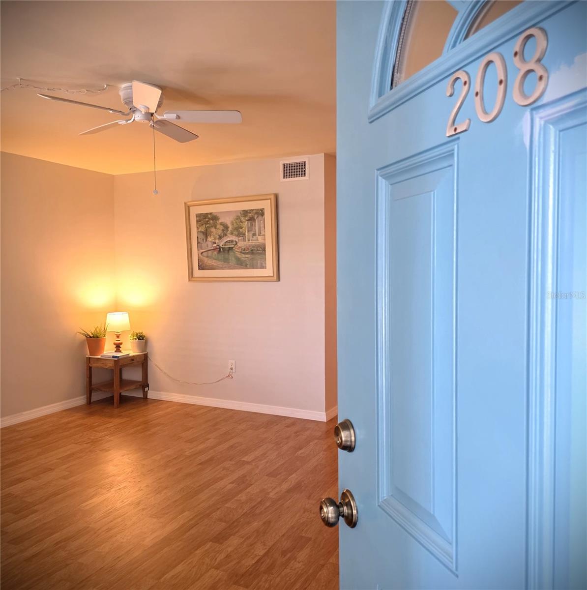 Image 4 of 18 For 1893 Shore Drive S 208