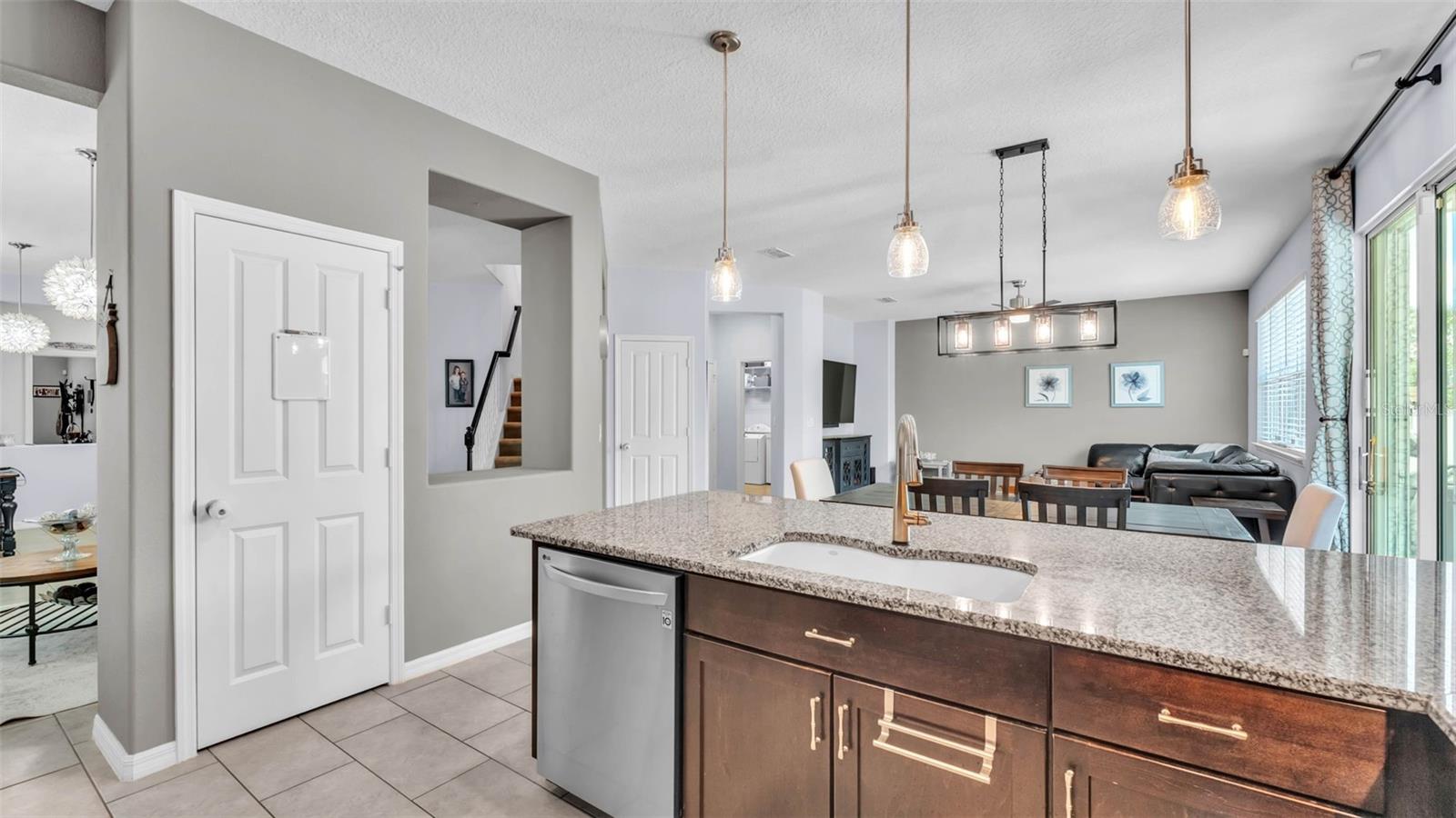 Image 14 of 68 For 8120 Soldierwood Street