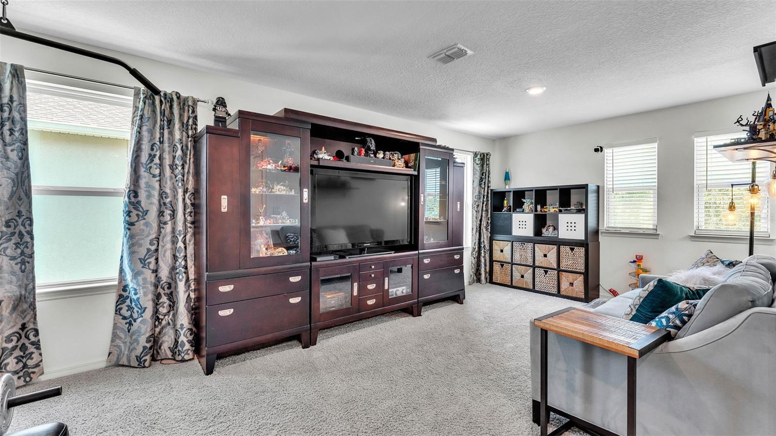 Image 40 of 68 For 8120 Soldierwood Street