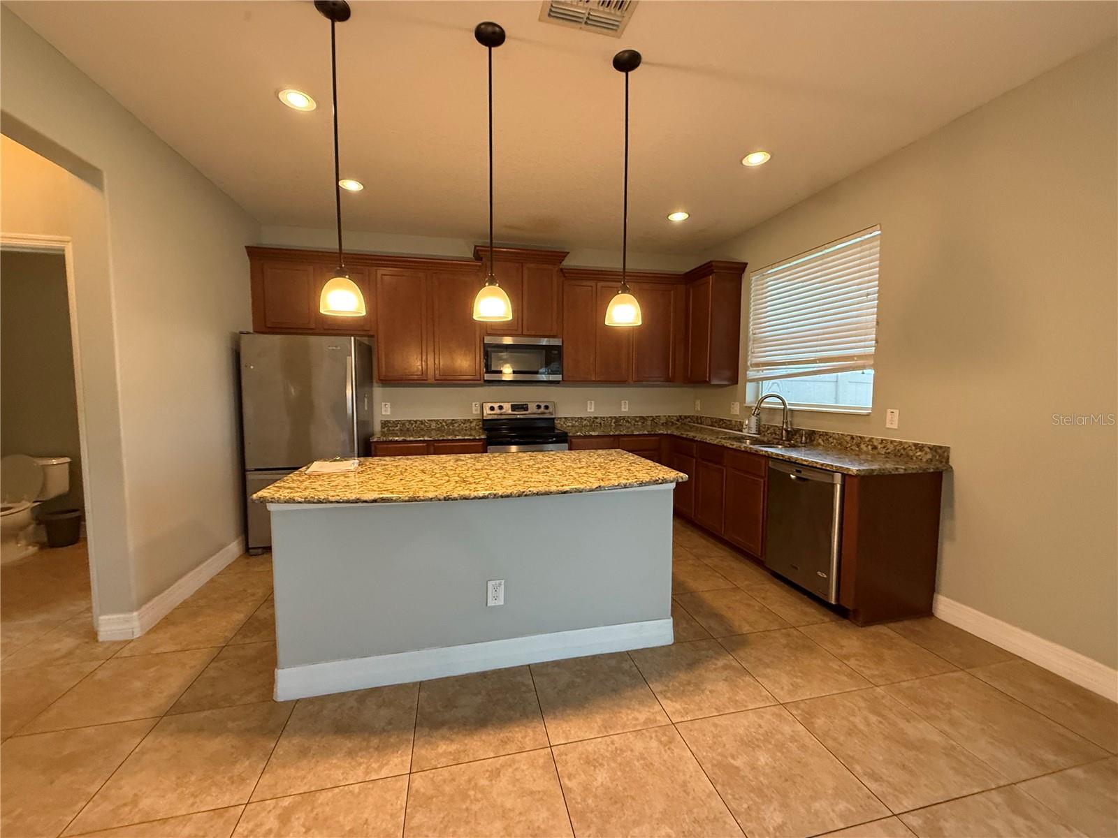 Image 14 of 42 For 2274 Geneva Drive