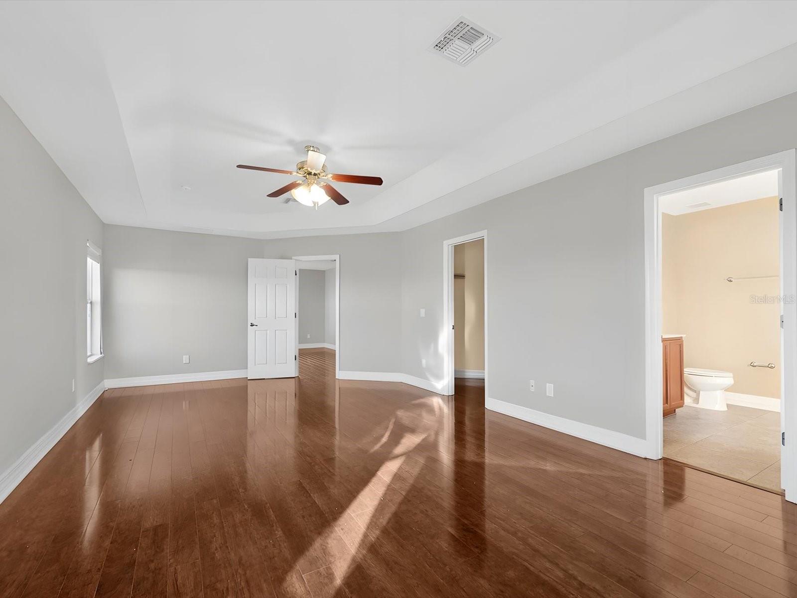 Image 17 of 42 For 2274 Geneva Drive