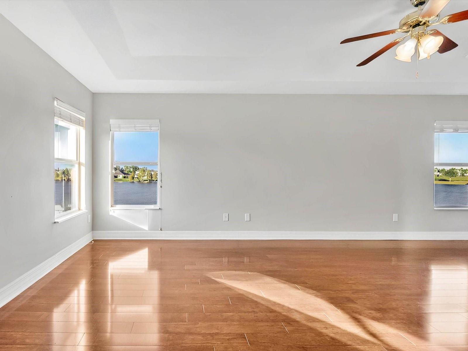 Image 18 of 42 For 2274 Geneva Drive