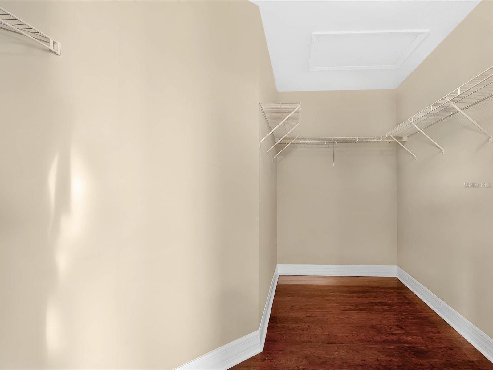 Image 19 of 42 For 2274 Geneva Drive