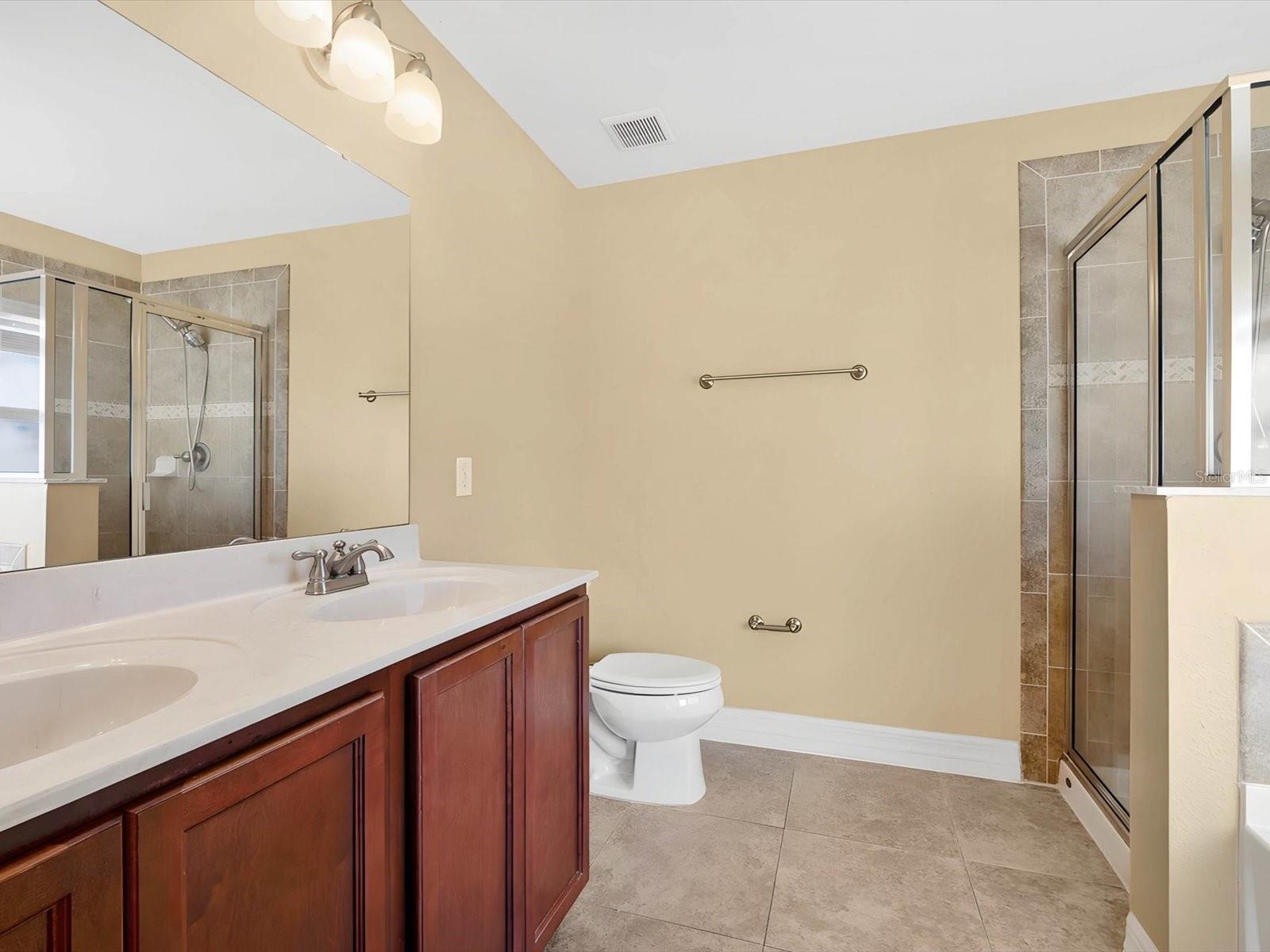 Image 20 of 42 For 2274 Geneva Drive