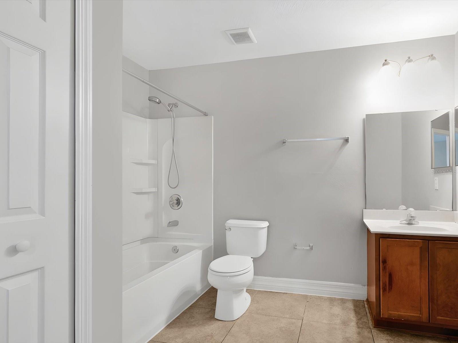 Image 28 of 42 For 2274 Geneva Drive