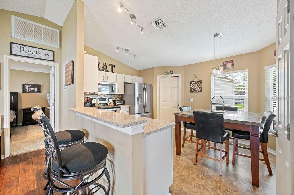 Image 11 of 43 For 1420 Meadows Pond Drive
