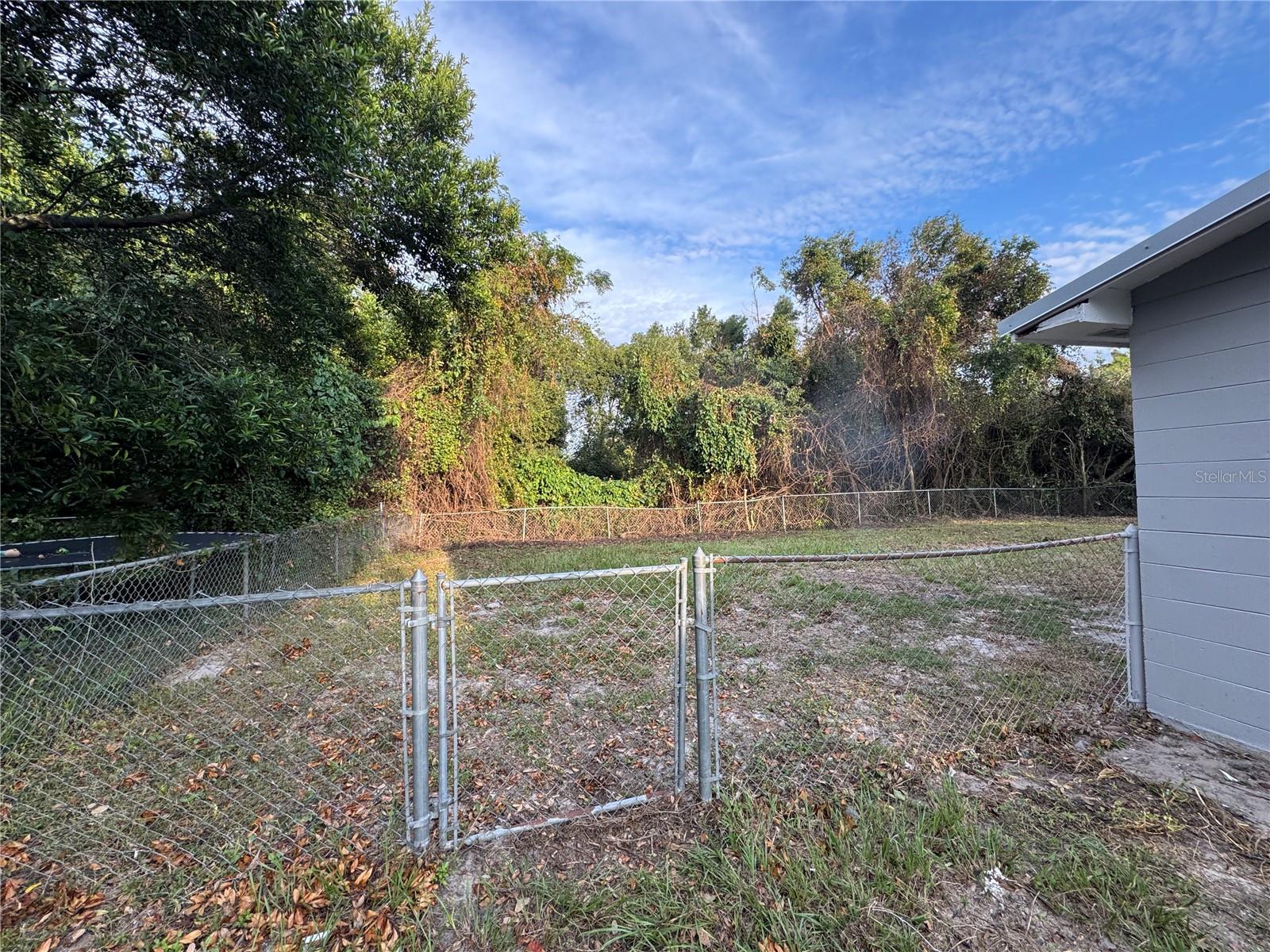 Image 3 of 5 For 14002 Morgan Street