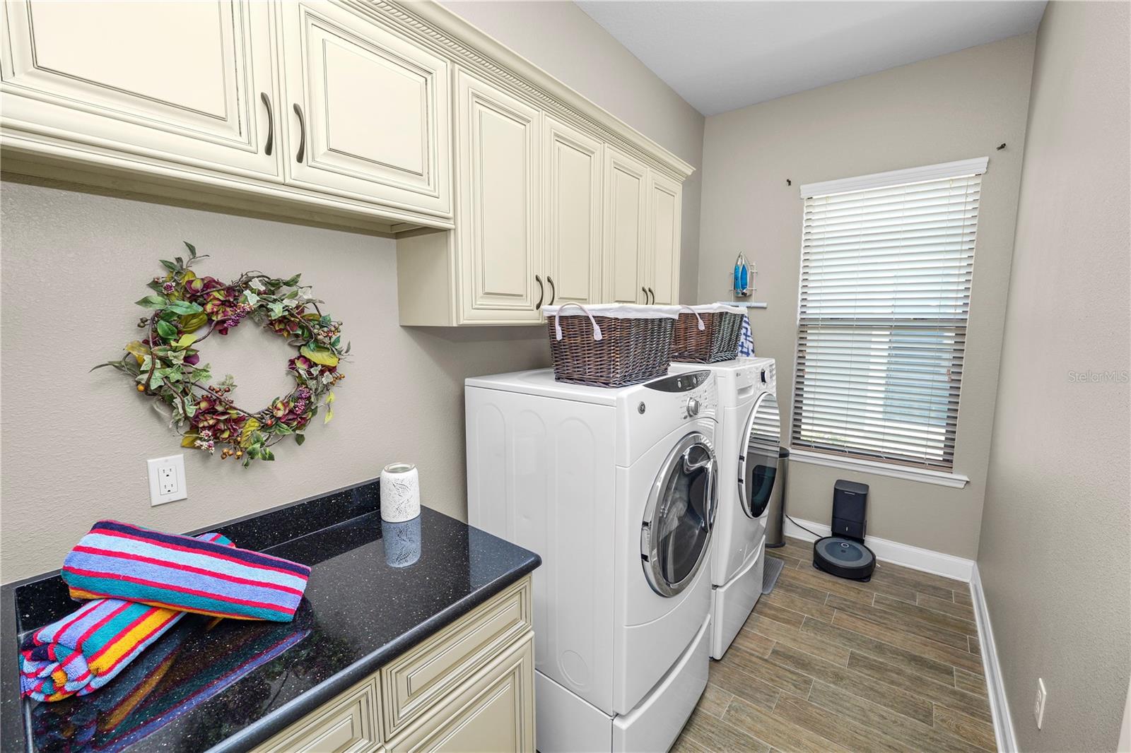 Image 12 of 47 For 961 Christina Chase Drive