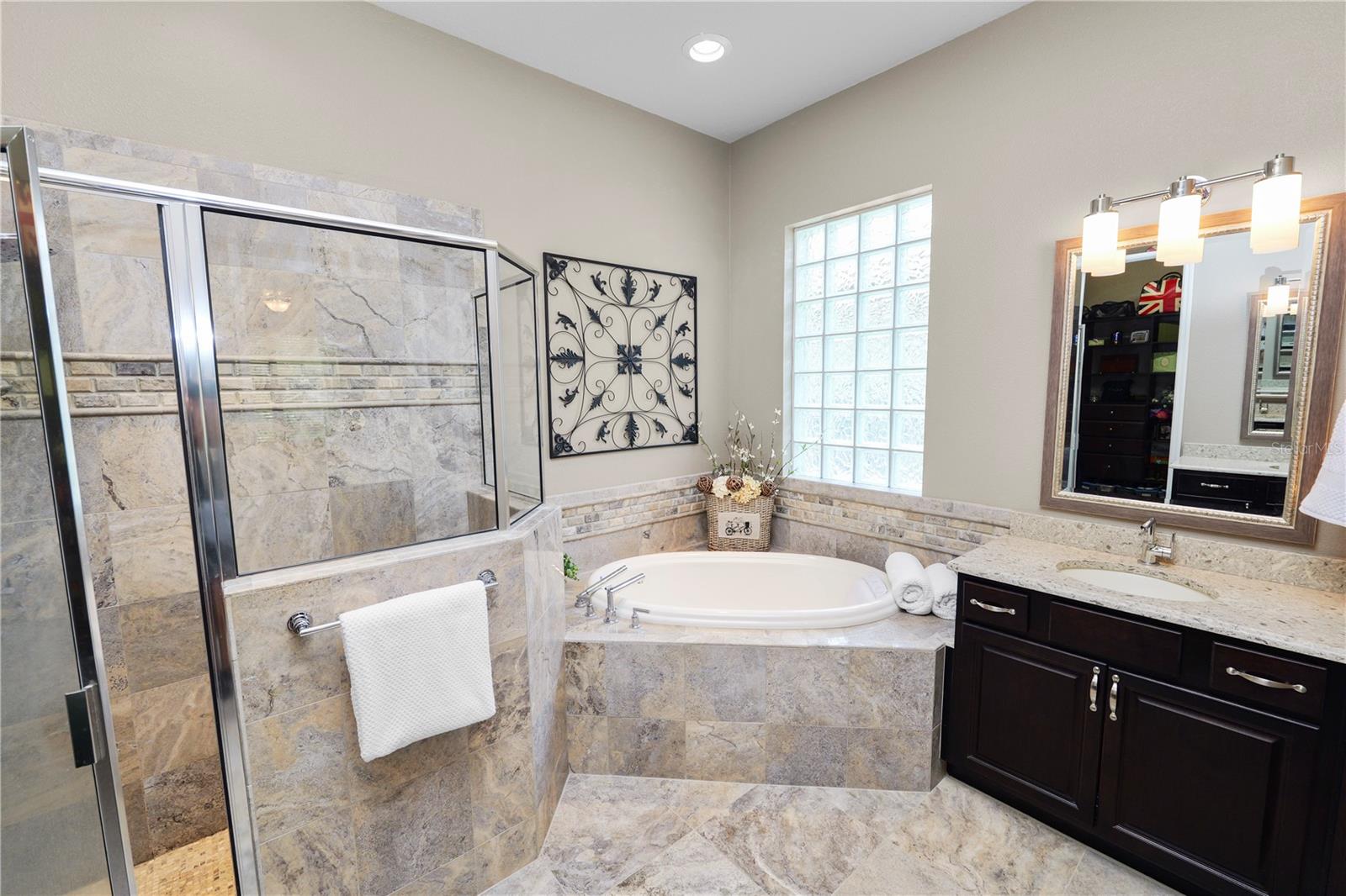 Image 22 of 47 For 961 Christina Chase Drive