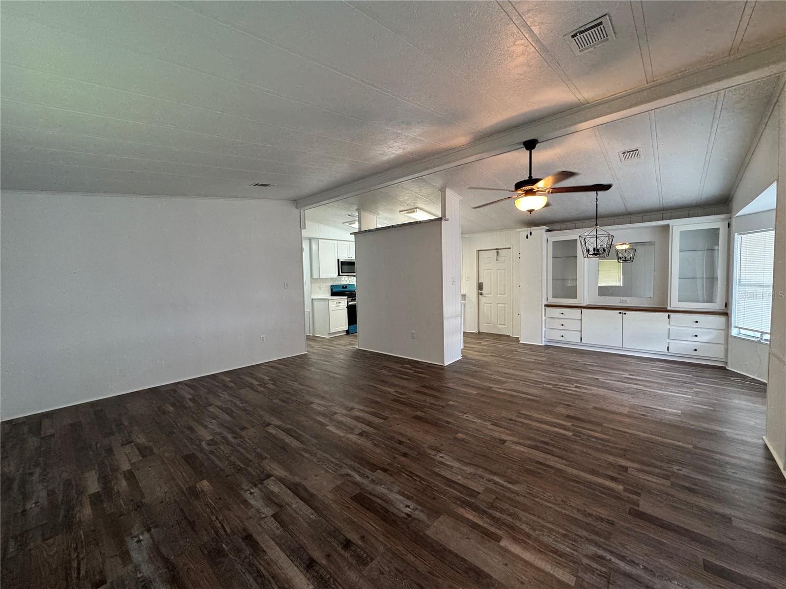 Image 4 of 22 For 4435 Autumn Palm Drive
