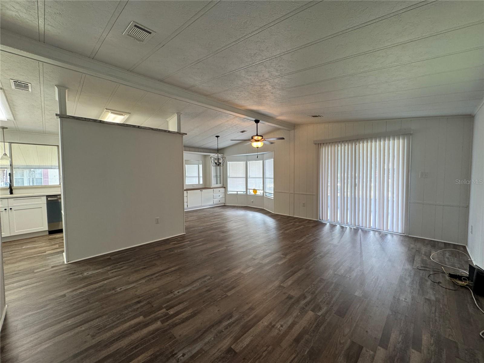 Image 8 of 22 For 4435 Autumn Palm Drive