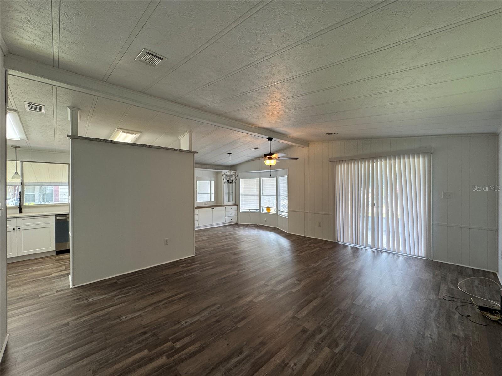 Image 9 of 22 For 4435 Autumn Palm Drive