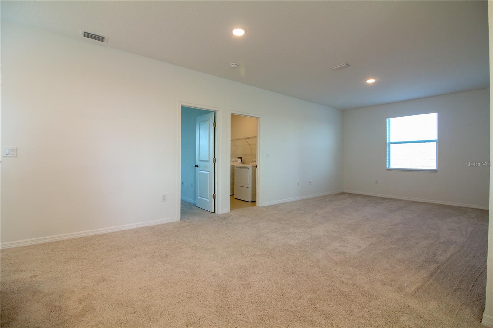 Image 17 of 40 For 6524 Great Bear Drive Boulevard