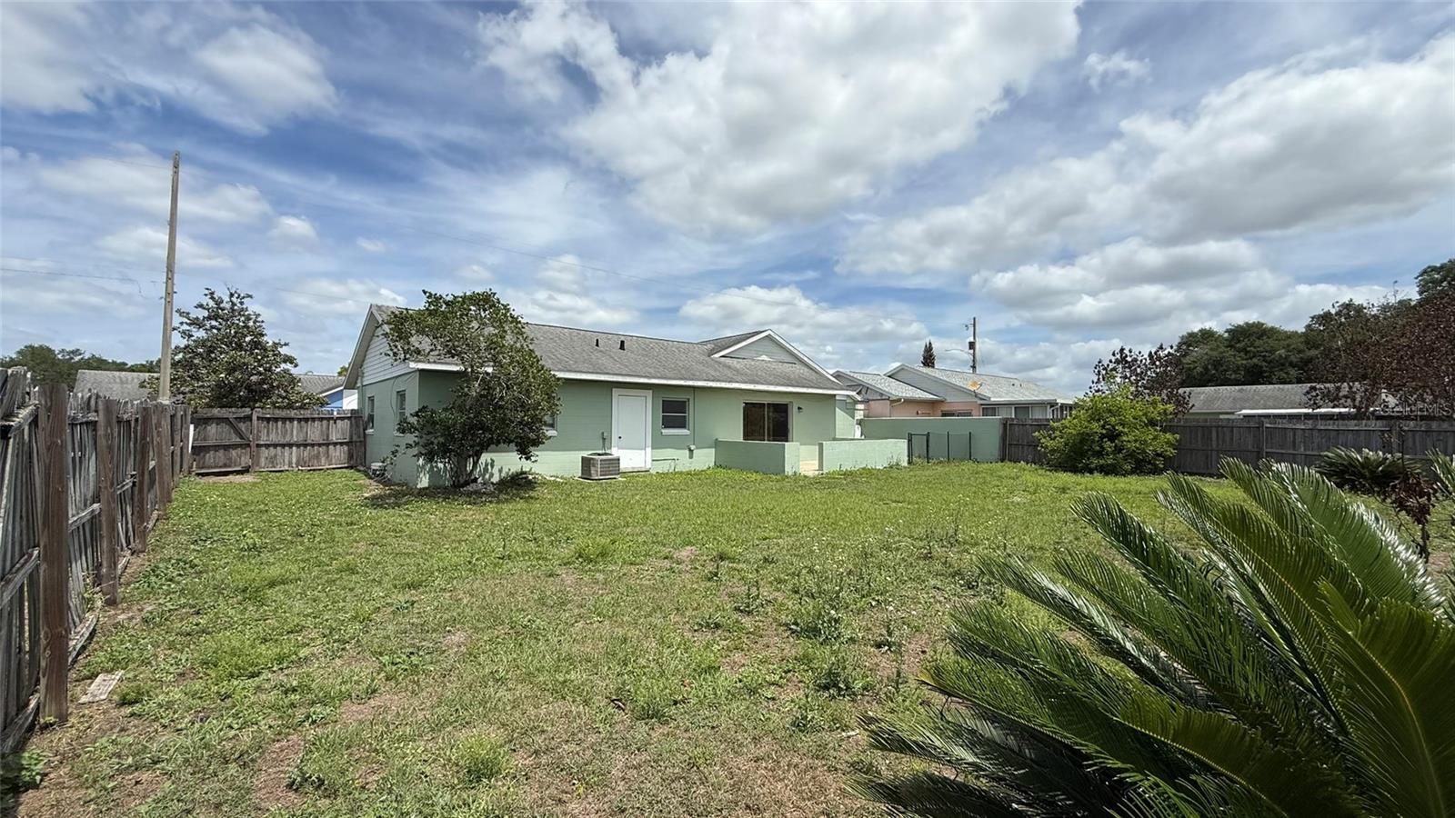 Image 21 of 32 For 3100 Abaco Street