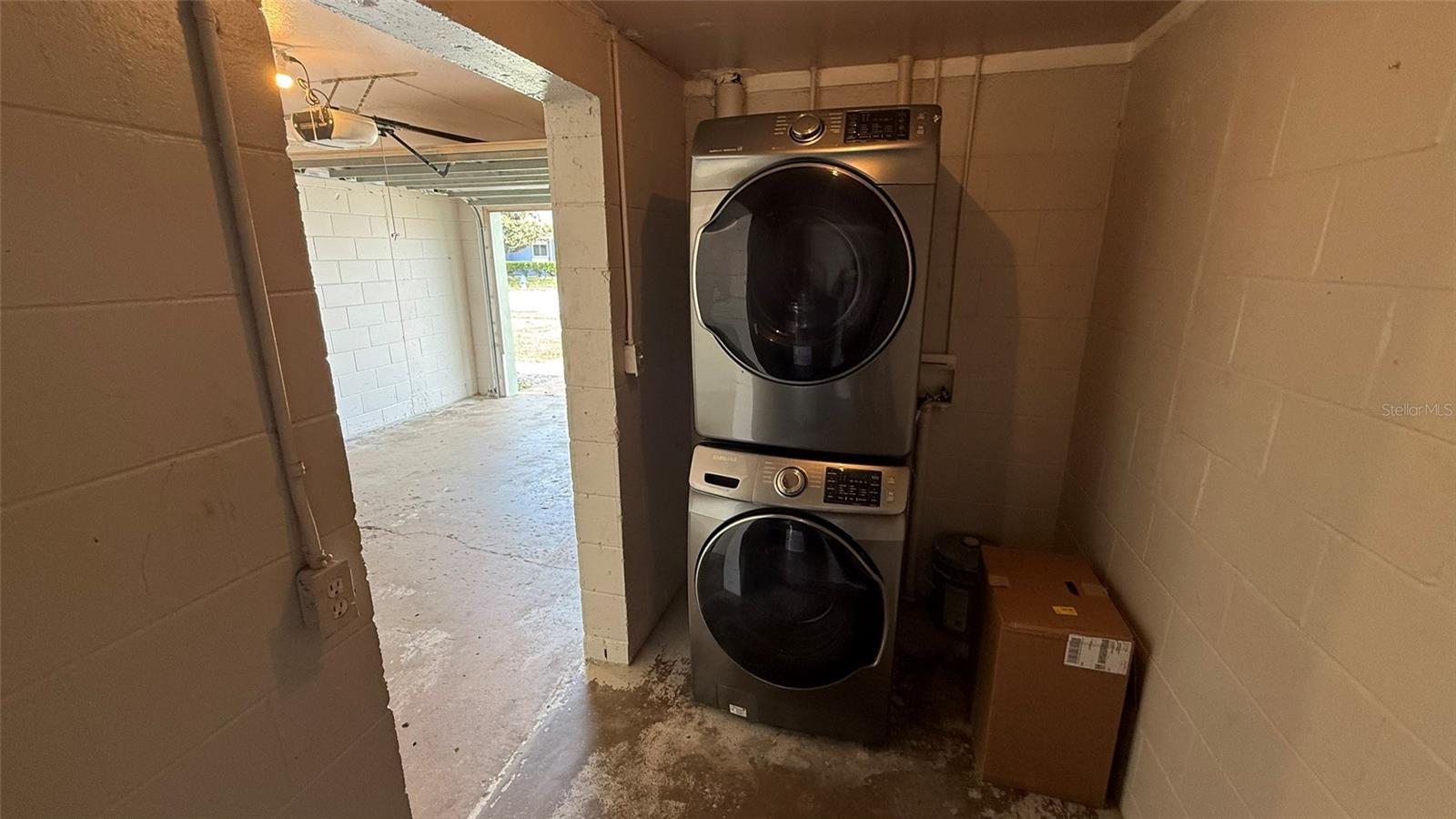 Image 28 of 32 For 3100 Abaco Street