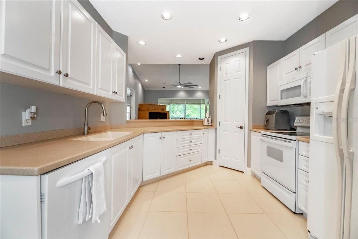 Image 13 of 69 For 3608 54th Drive W 202