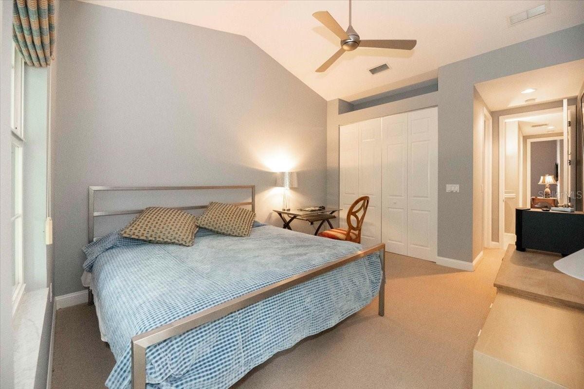 Image 40 of 69 For 3608 54th Drive W 202