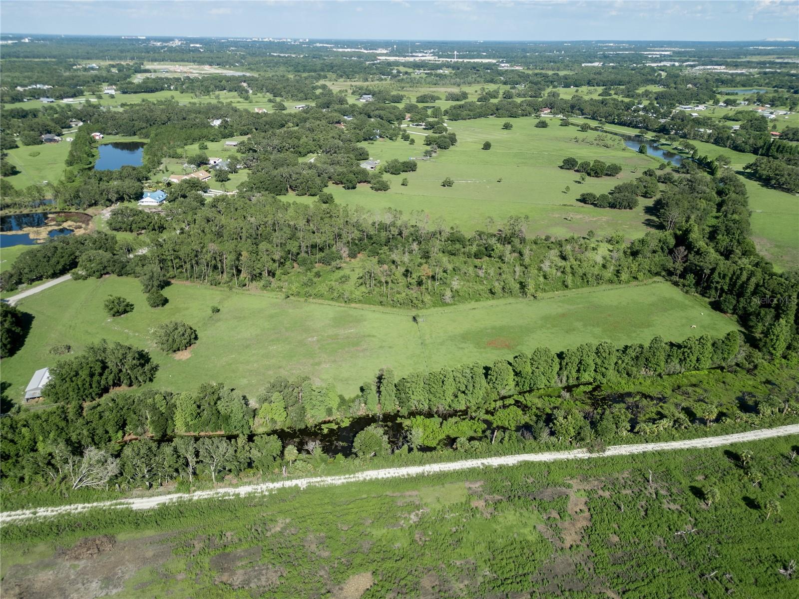 Image 4 of 15 For 922 Giant Oak Road