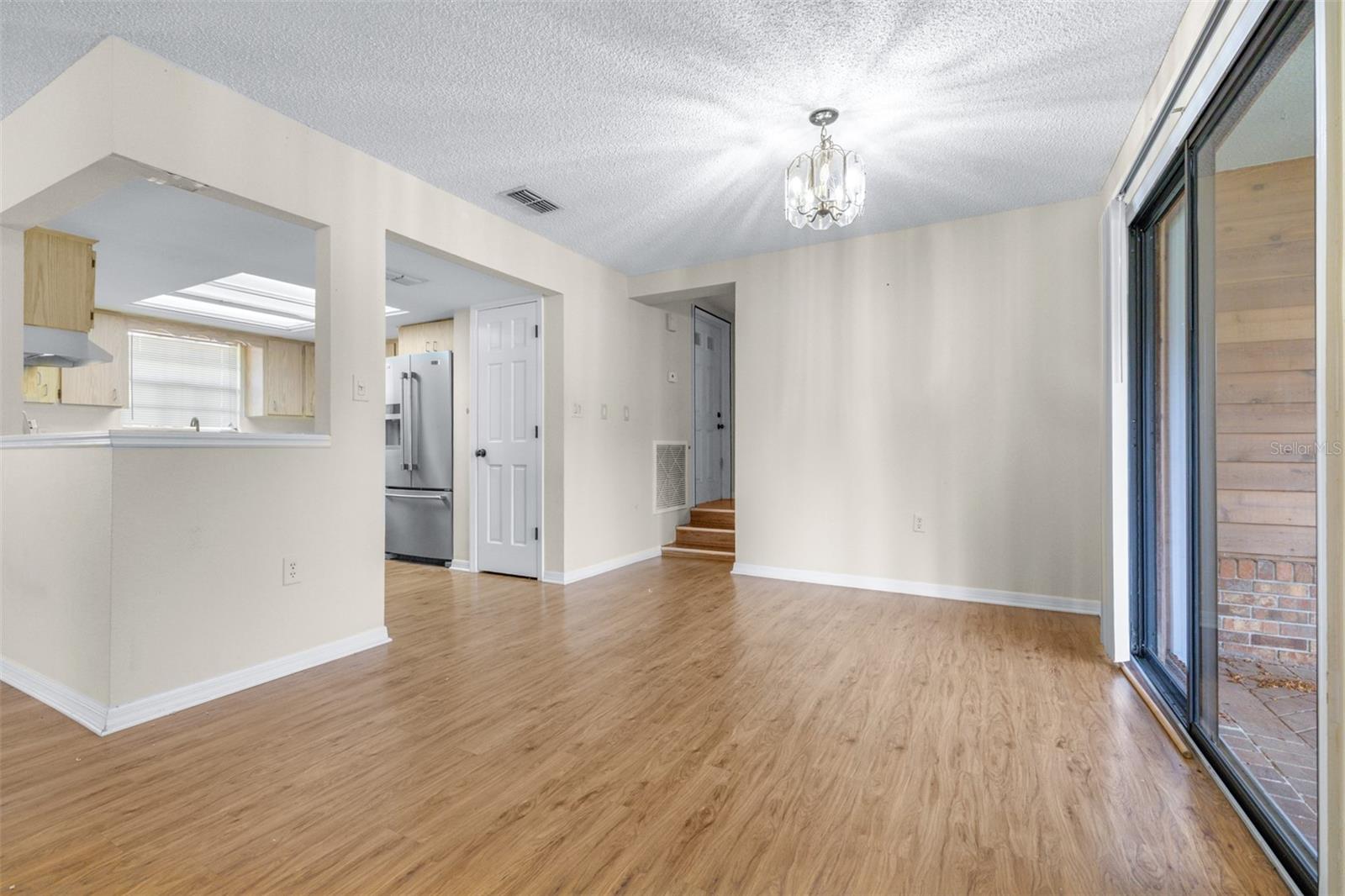 Image 14 of 38 For 4605 Kimball Court W