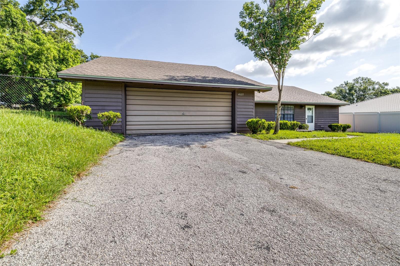 Image 2 of 38 For 4605 Kimball Court W