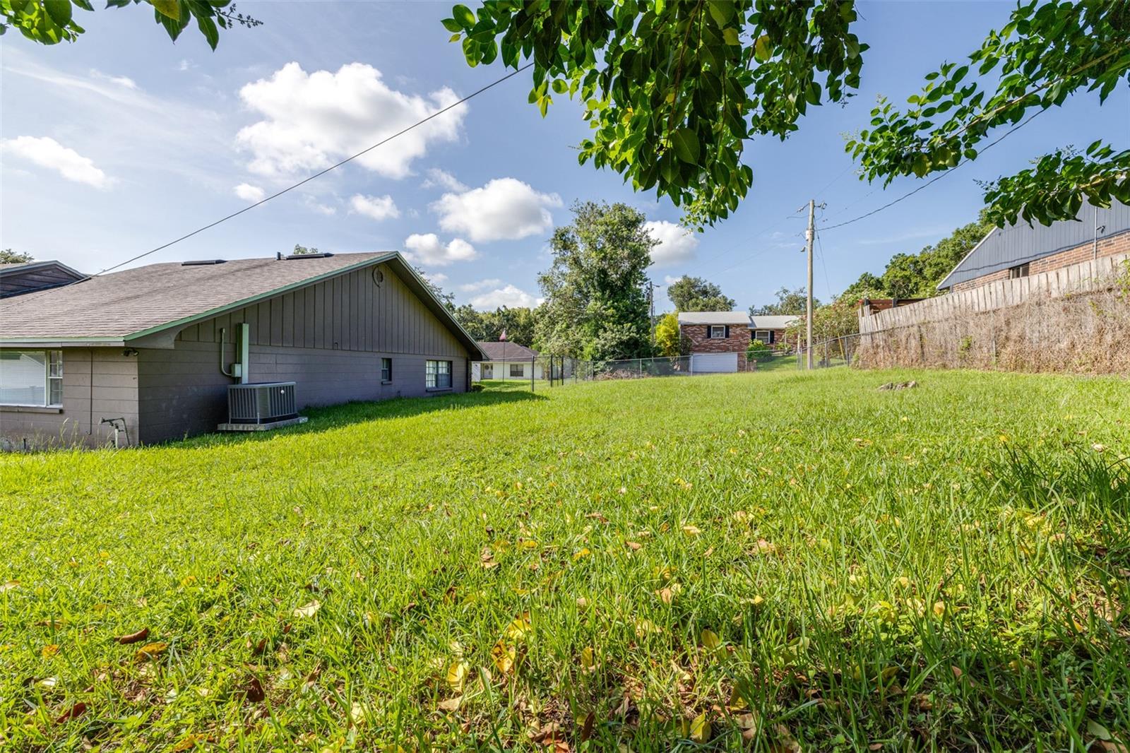 Image 36 of 38 For 4605 Kimball Court W